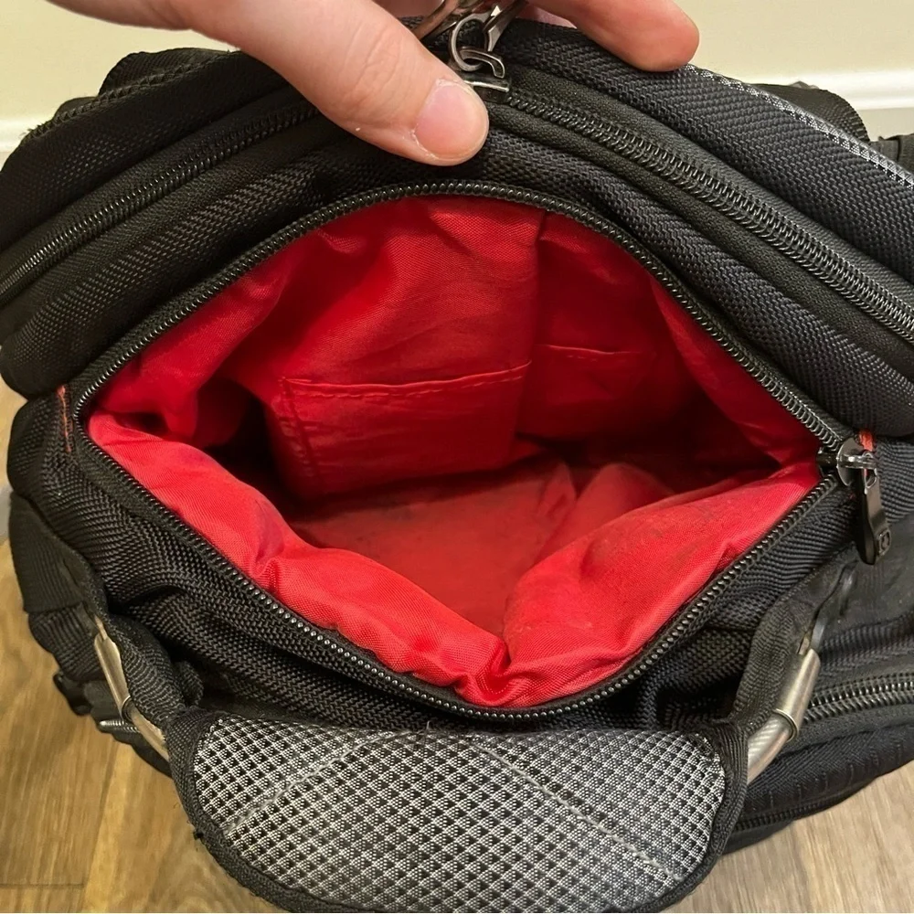 SwissGear WENGER 16” Laptop Backpack